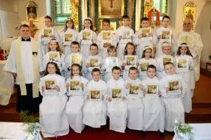 I Komunia Święta – 28 maja 2011 – zdjęcie 6