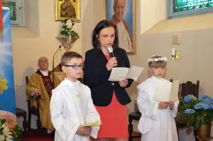 I Komunia Święta – 2 grupa 18 maja – zdjęcie 2
